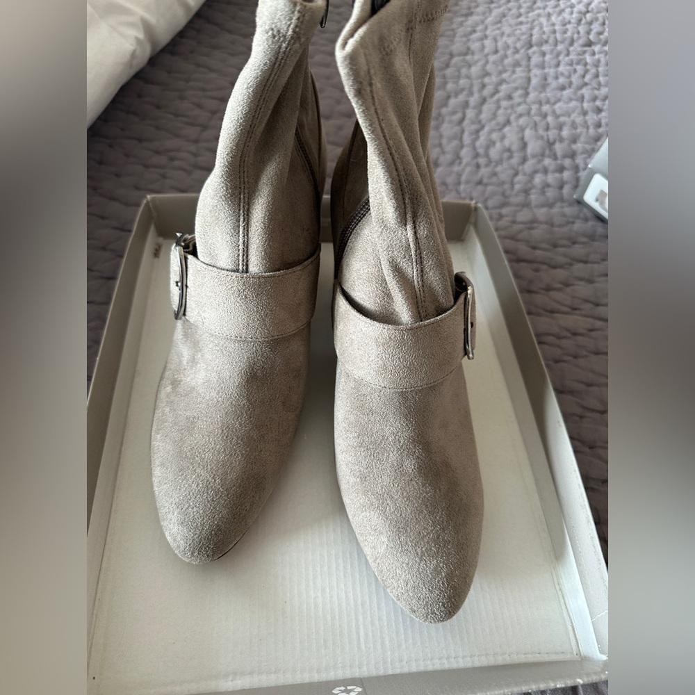 Suede Greige/Taupe Boots With Buckle
